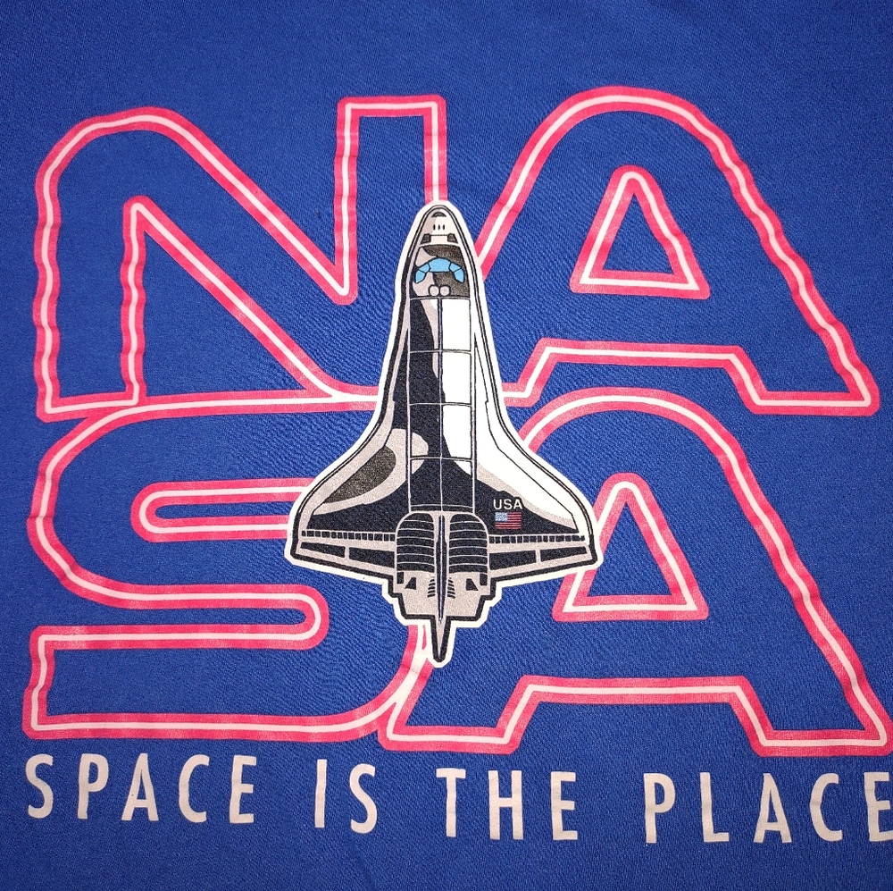 NASA Space tee shirt M/L